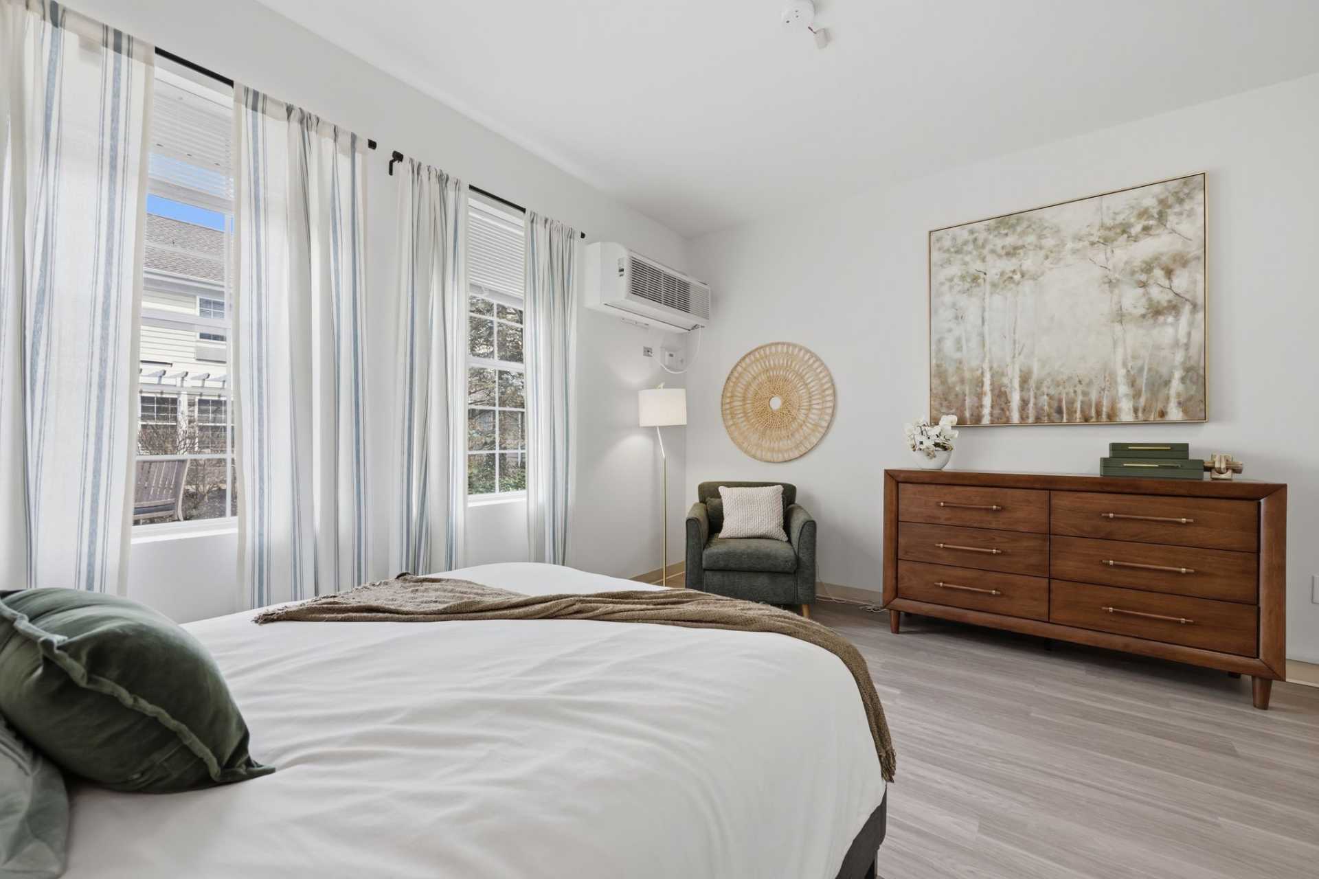 Dresher Estates Model Bedroom